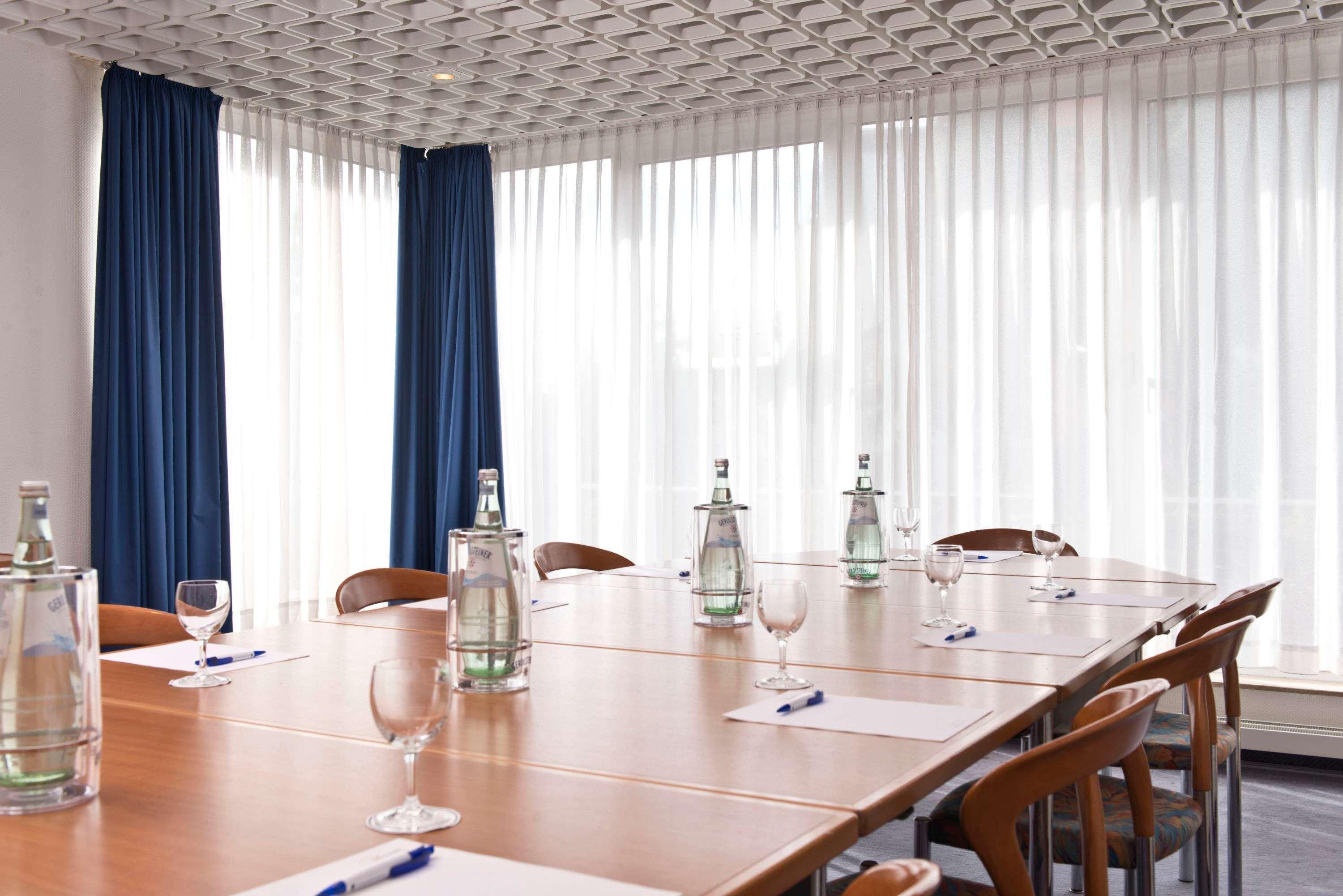 Days Inn Dortmund West Afaceri foto